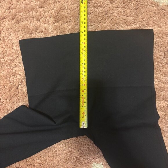 Spanx Look at Me Now Seamless Leggings Black Size Medium M Shapewear 25" Inseam - Picture 4 of 5